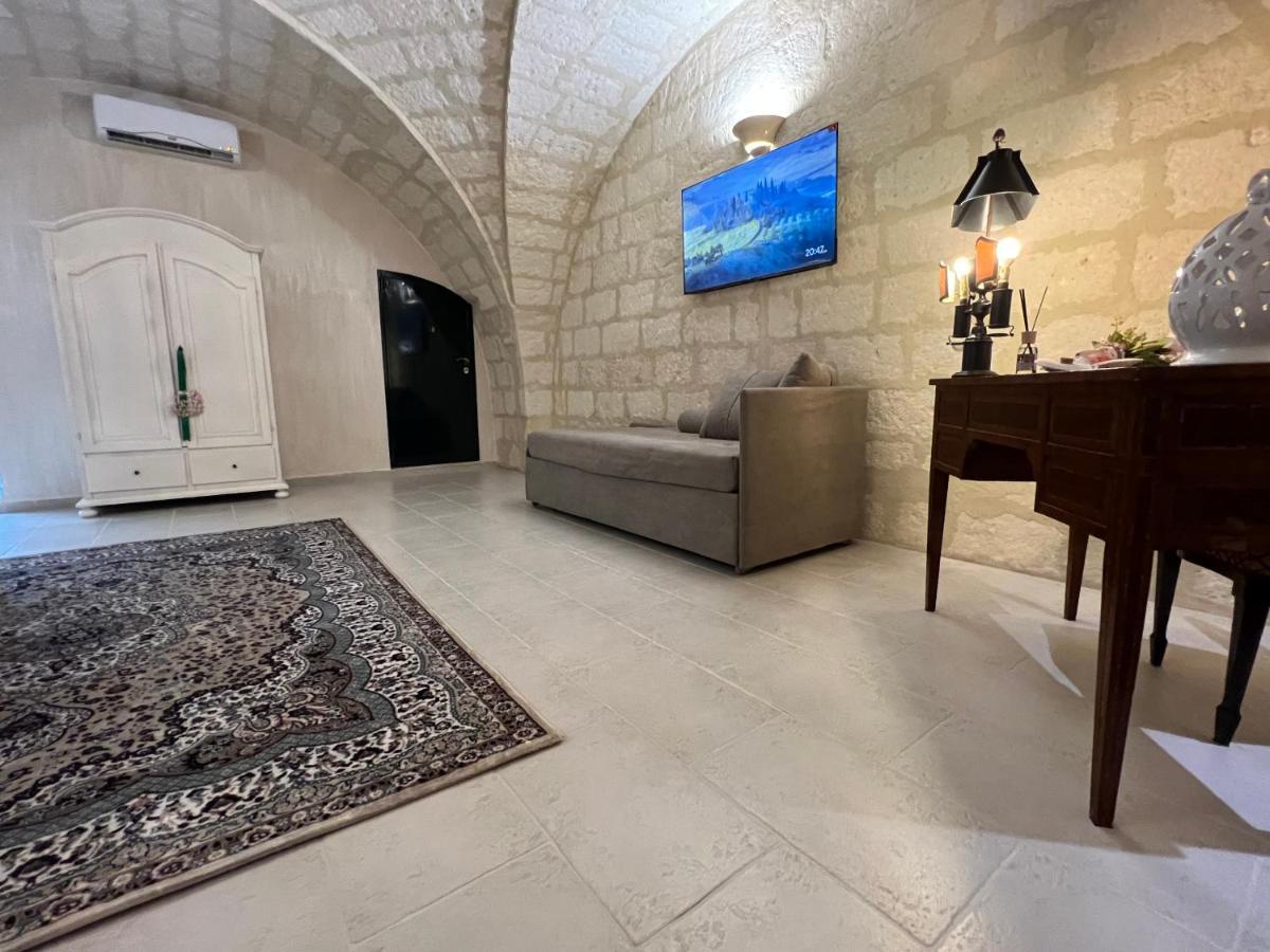 Suite Cavour Luxury Home טאראנטו מראה חיצוני תמונה