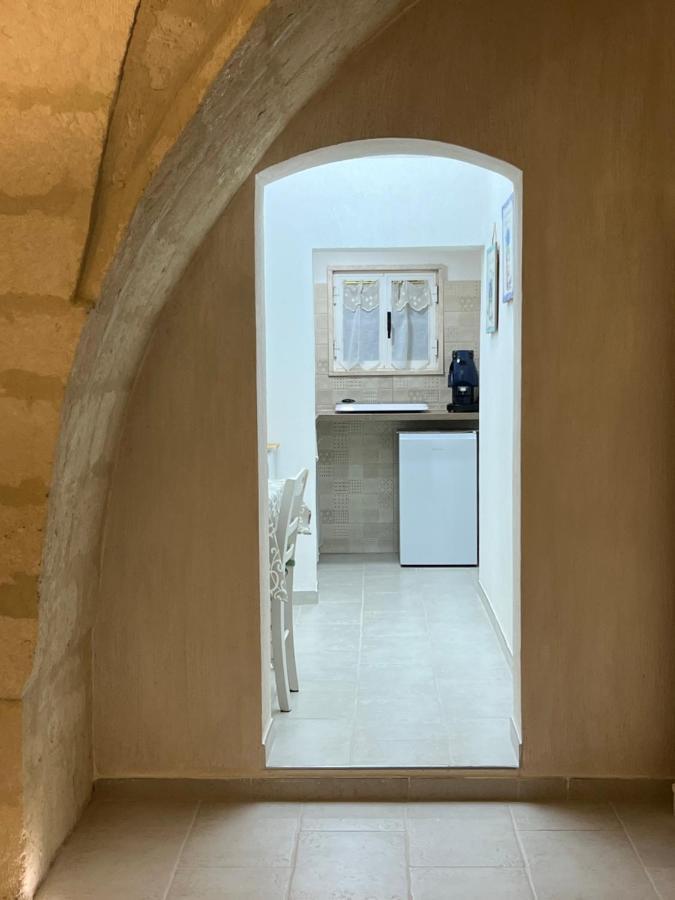 Suite Cavour Luxury Home טאראנטו מראה חיצוני תמונה