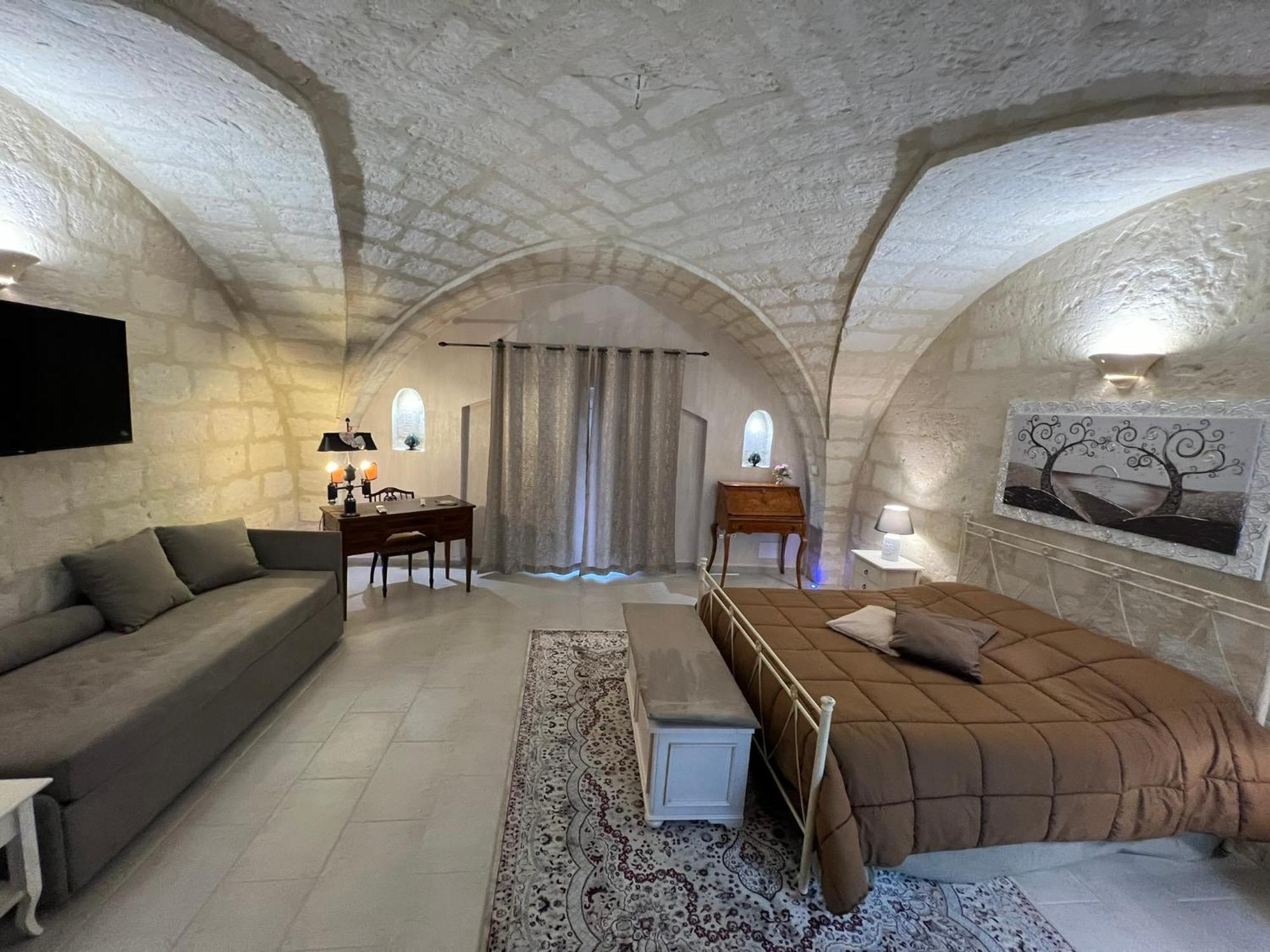 Suite Cavour Luxury Home טאראנטו מראה חיצוני תמונה