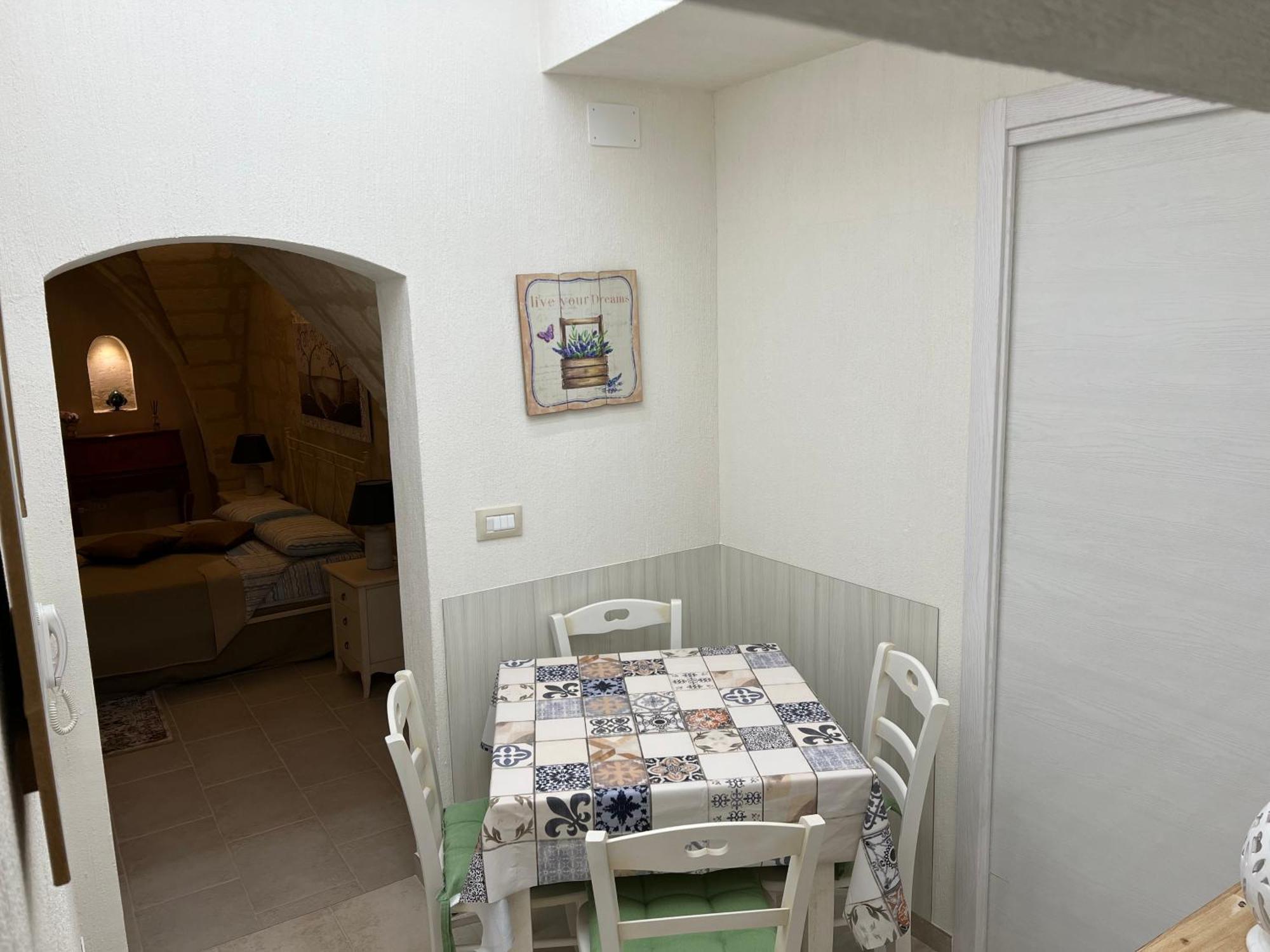 Suite Cavour Luxury Home טאראנטו מראה חיצוני תמונה