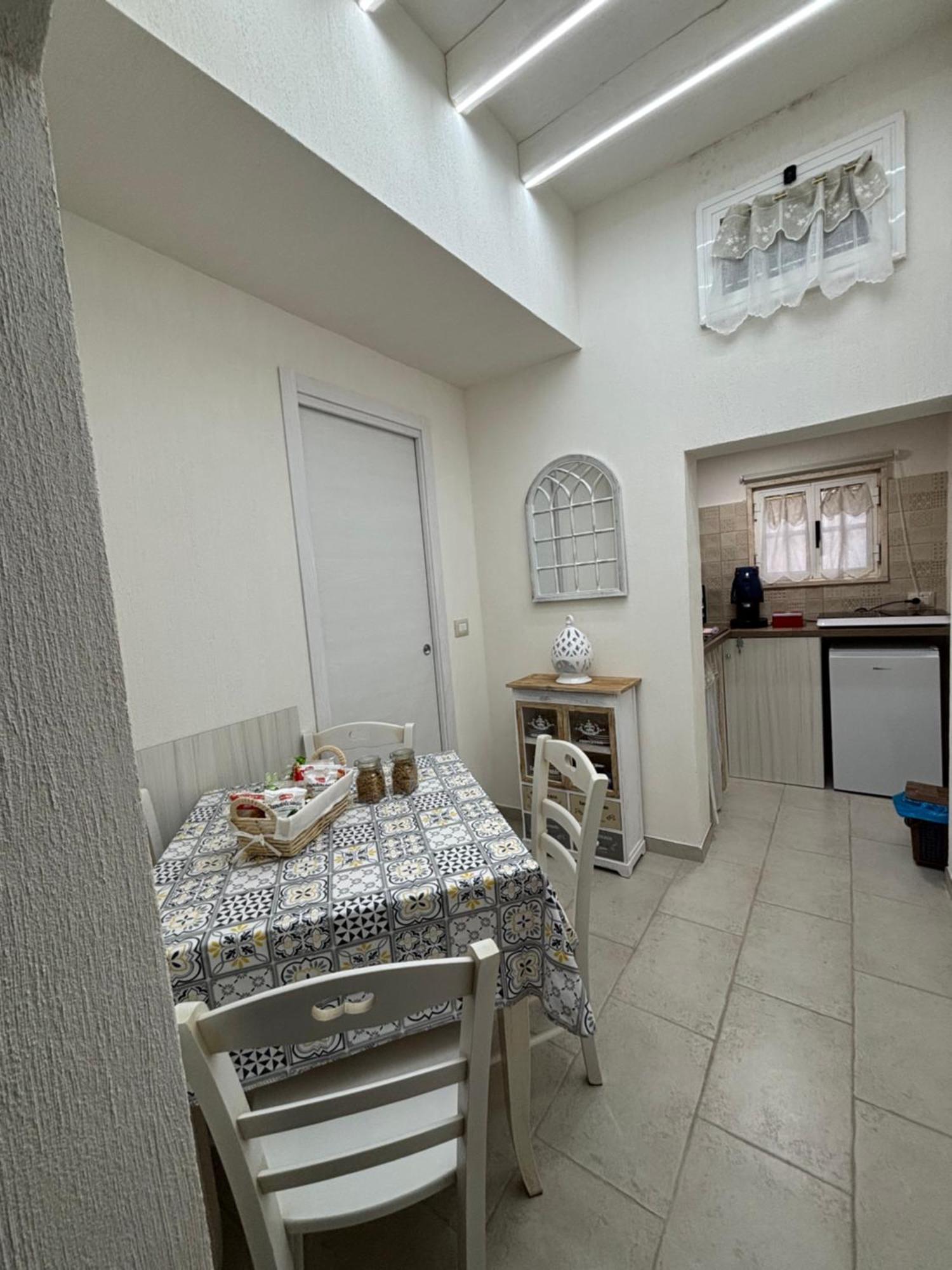 Suite Cavour Luxury Home טאראנטו מראה חיצוני תמונה